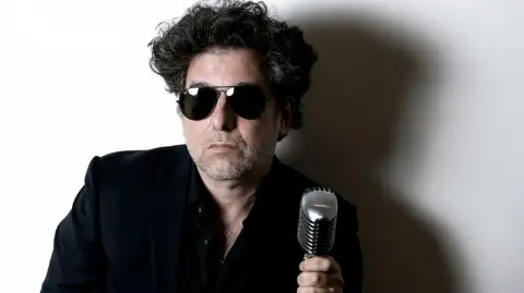 Andrés Calamaro — artista musical para eventos