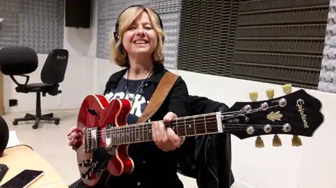 Celeste Carballo — artista musical para eventos