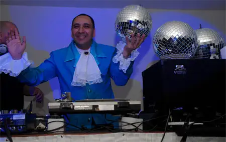 JC Disco Show — artista musical para eventos