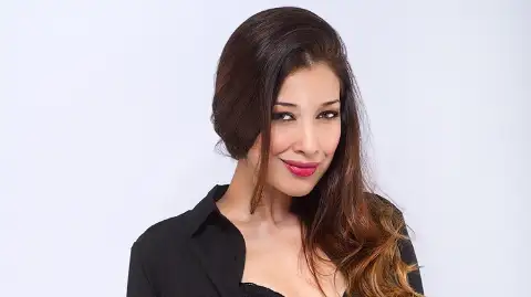 Laura Santos — humorista para eventos