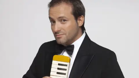 Sebastián Almada — humorista para eventos