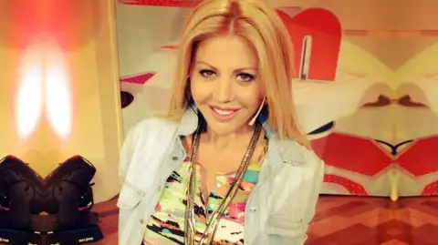 Barbie Simons — conductor/a para eventos