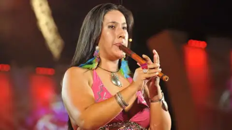 Mariana Cayón — artista musical para eventos