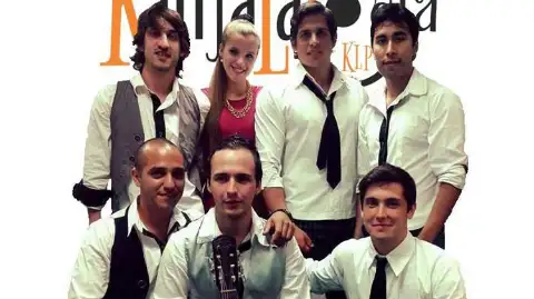Kantalaposta — artista musical para eventos