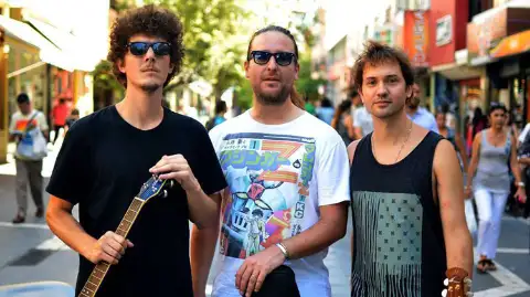 Rayos Láser — artista musical para eventos