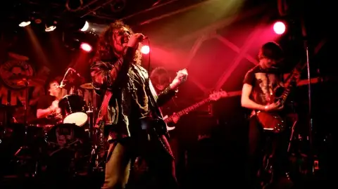 Héroes del Asfalto — artista musical para eventos