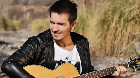 Ale Ortega — artista musical para eventos
