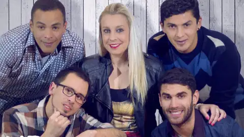 No me olvides — artista musical para eventos