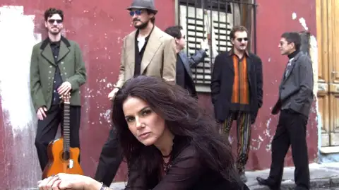 La Chicana — artista musical para eventos