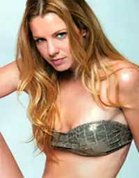 Geraldine Neumann — modelo para eventos