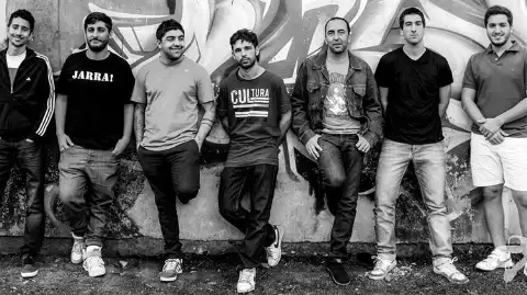Cruzando el Charco — artista musical para eventos