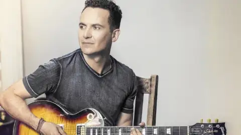 Fonseca — artista musical para eventos
