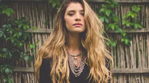 Cande Buasso — artista musical para eventos