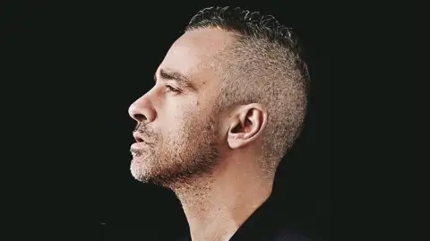Eros Ramazzotti — artista musical para eventos
