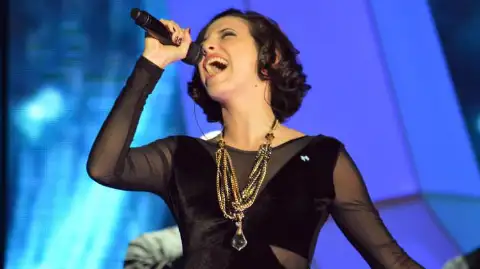 Diana Amarilla — artista musical para eventos