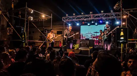 La De Roberto — artista musical para eventos