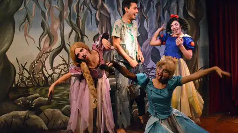 Princesas Zombies — artista para eventos