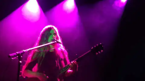 Juana Molina — artista musical para eventos