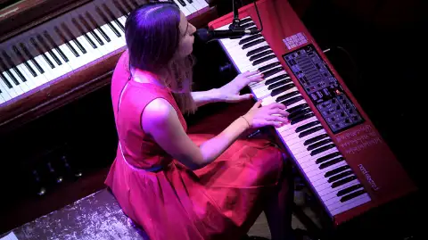 Agustina Paz — artista musical para eventos