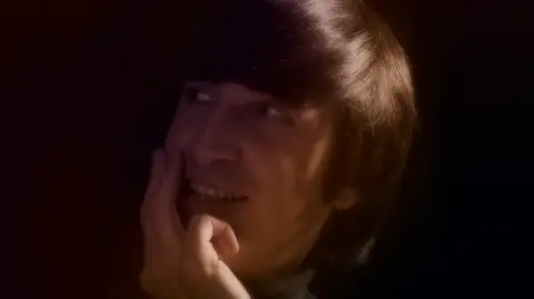 Lennon Tribute — artista musical para eventos