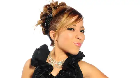Noelia Pompa — artista para eventos