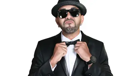 Luigi 21 Plus — artista musical para eventos