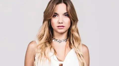Nazarena Di Serio — modelo para eventos