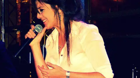 Paula Torres — artista musical para eventos