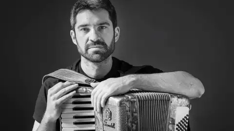 Hernán Crespo — artista musical para eventos