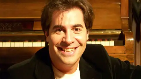 Lisandro Carret — conductor/a para eventos
