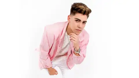 Gino Mella — artista musical para eventos