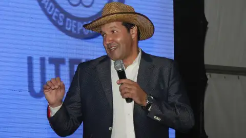 Carlos García — humorista para eventos