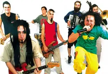 Karamelo Santo — artista musical para eventos