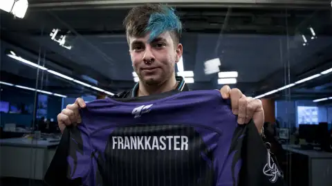 Frankkaster — youtuber para eventos