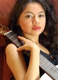 Daniela Toro — artista musical para eventos
