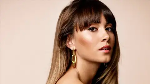 Aitana — artista musical para eventos