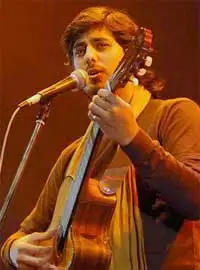 Cololo Macedo — artista musical para eventos