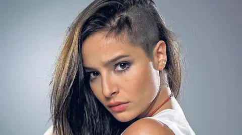 Brenda Asnicar — actriz para eventos