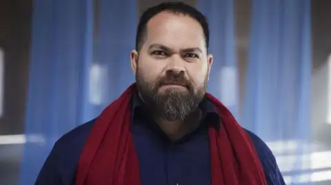 Juan Fuentes — artista musical para eventos