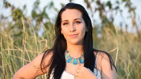 Tania Torres — artista musical para eventos