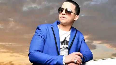 J Álvarez — artista musical para eventos
