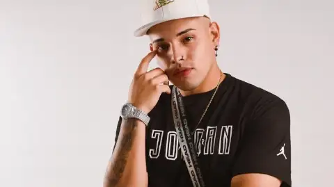 Nehuen Arias — artista musical para eventos