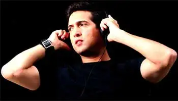 Cristian Amado — artista musical para eventos