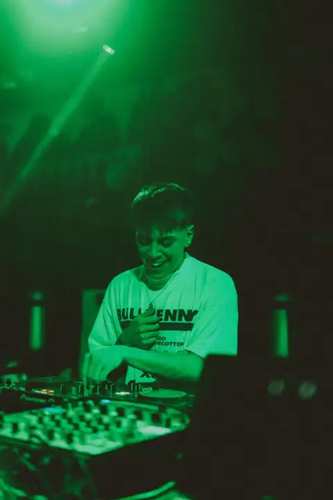 Matt Sebastian — artista musical para eventos