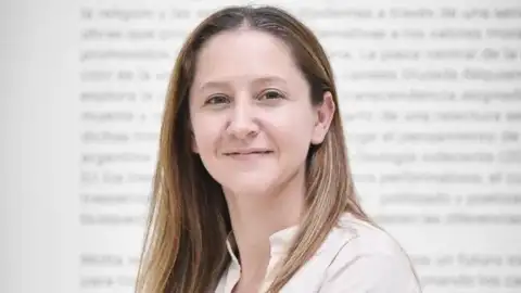 Dra. Maria Roca — artista para eventos