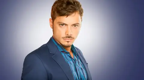 Tomás Fonzi — actor para eventos