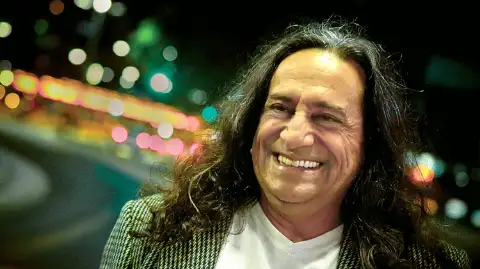 Omar Mollo — artista musical para eventos