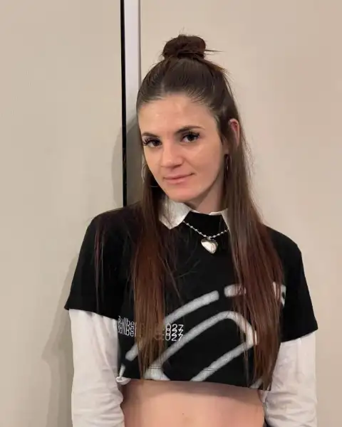 Sofía Agnone — youtuber para eventos