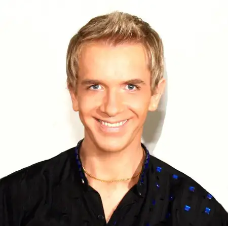 Fabian «el oficial» Schultz — artista musical para eventos