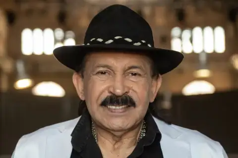 Antonio Ríos — artista musical para eventos